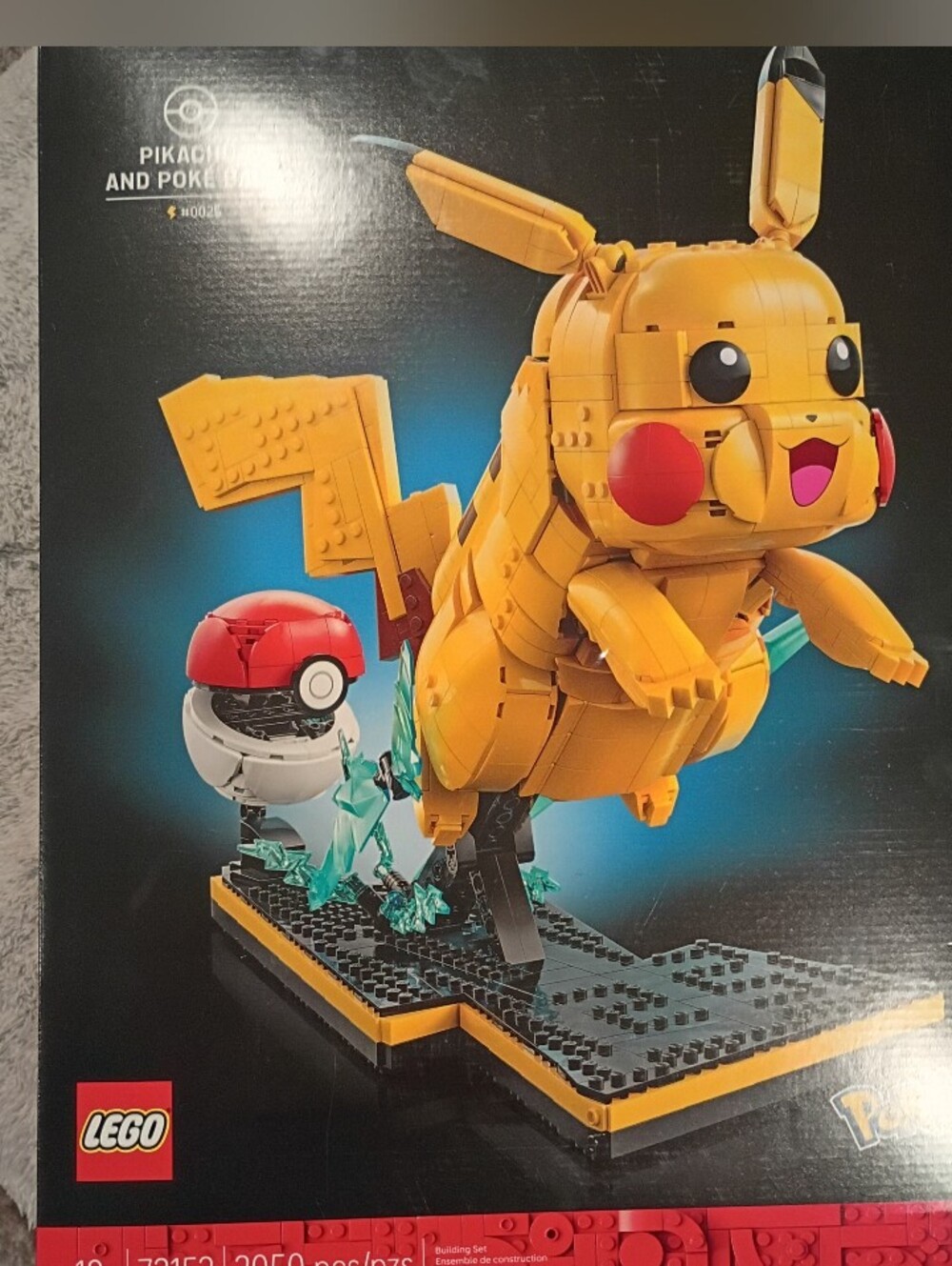 Lego Yellow Pikachu And Poke Ball 72152